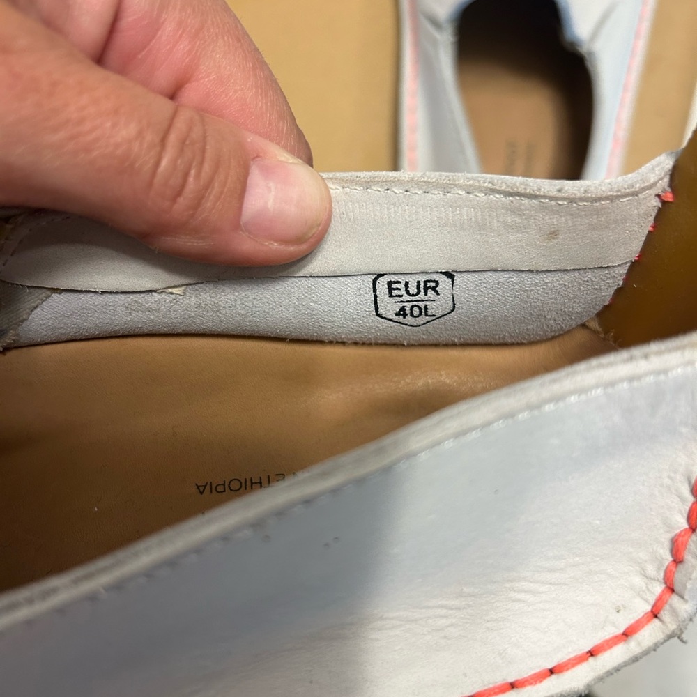 Vivobarefoot Ababa II leather slip on shoe - Picture 3 of 4